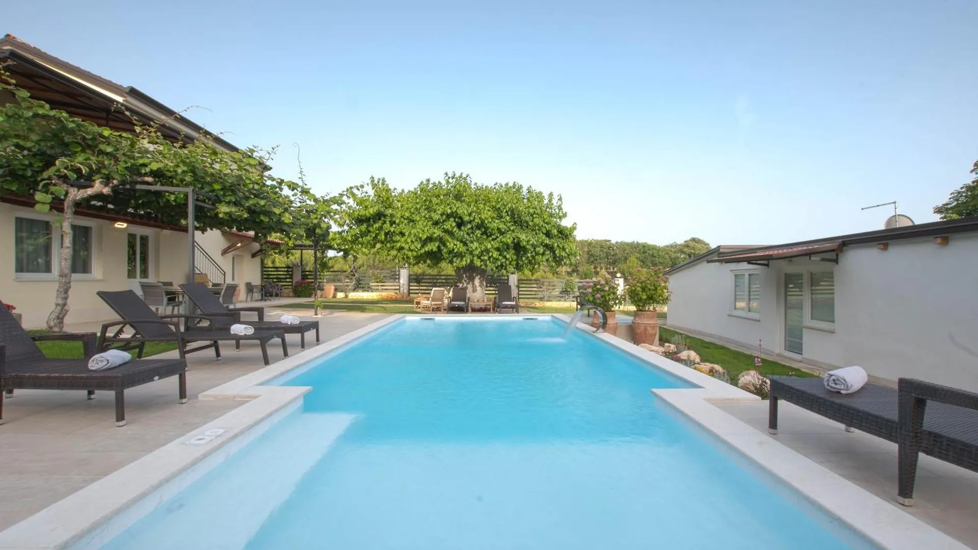 Stancija Rosa Apartment Porec Croatia