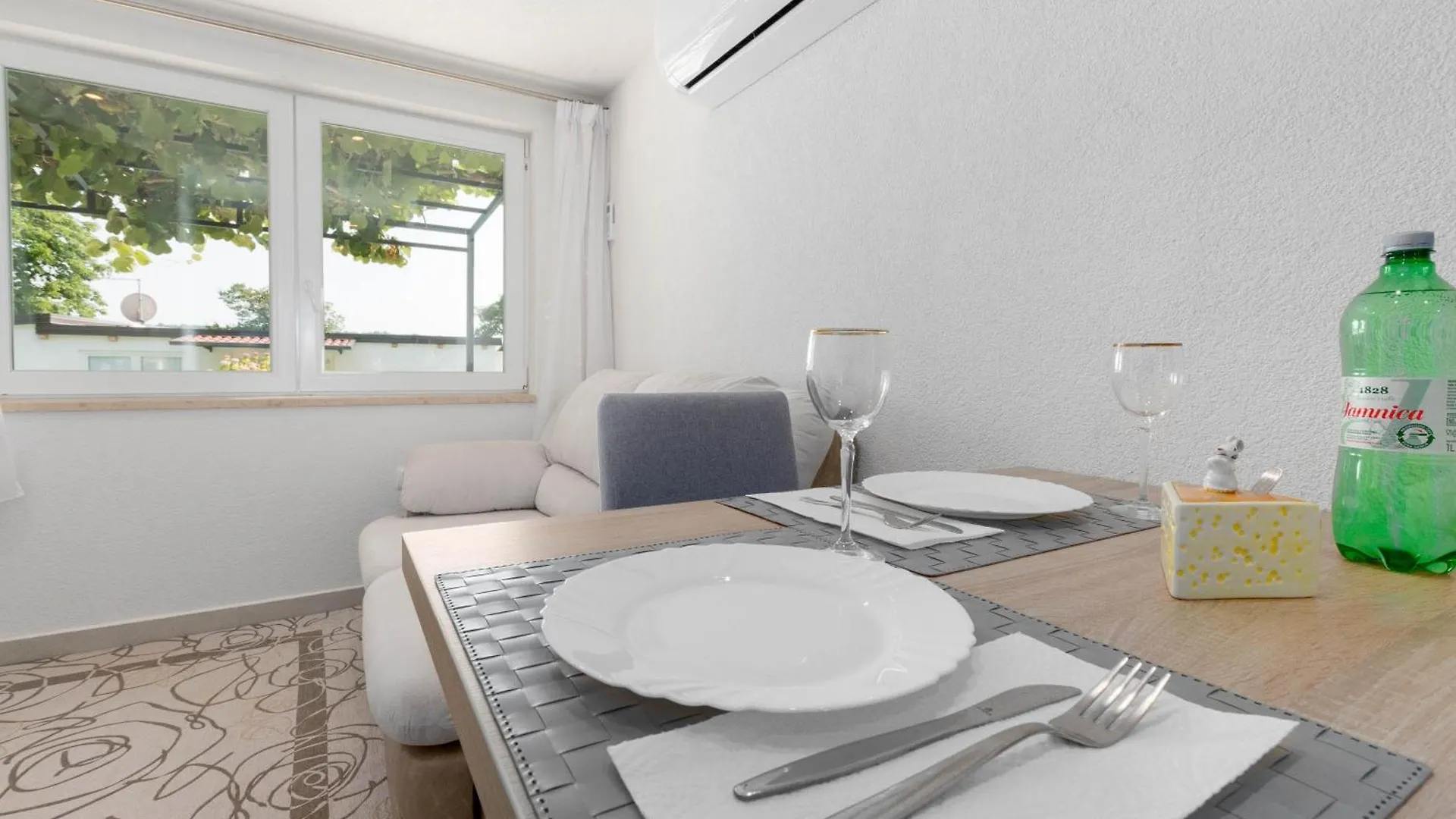 Stancija Rosa Apartment Porec Croatia