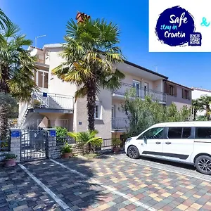  Apartman Jure