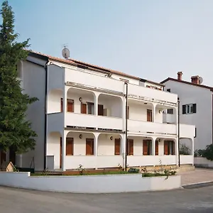  Apartman Ava