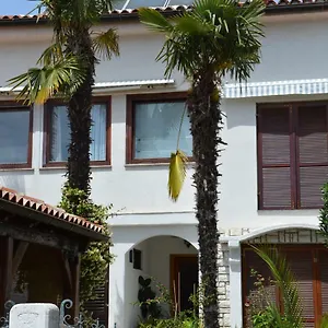 Apartment Hous Mira, Poreč